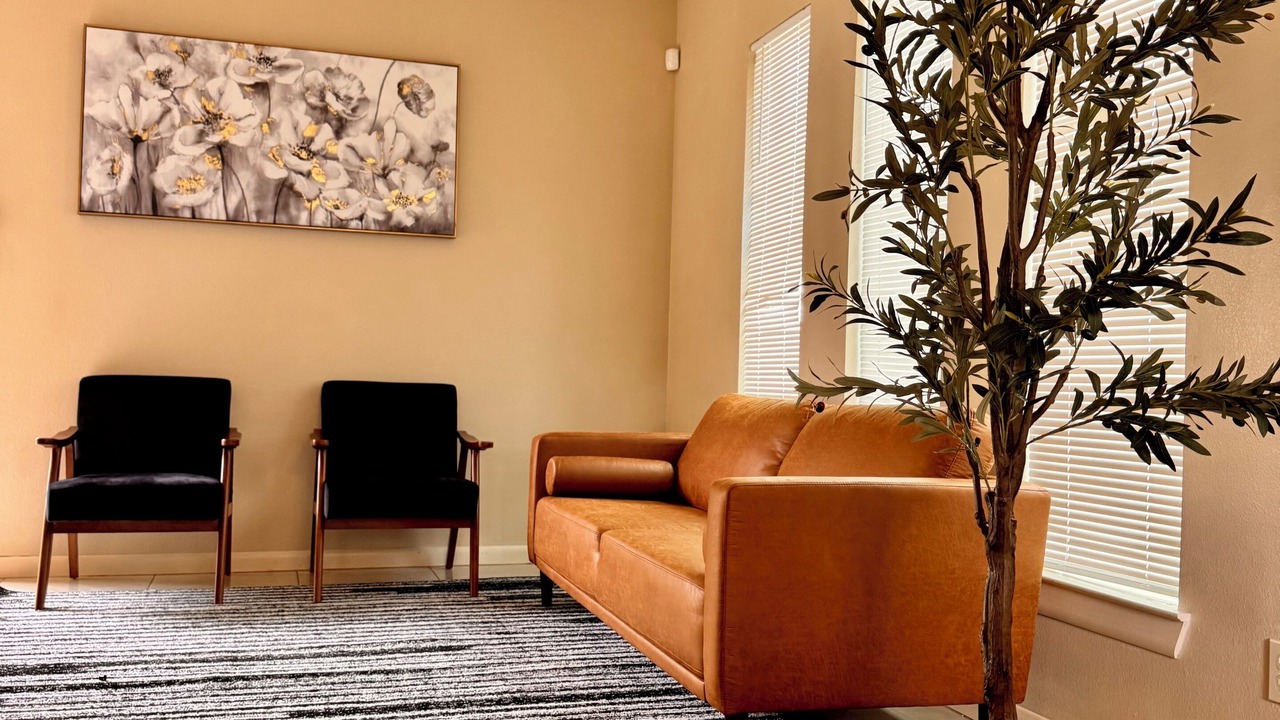 Photo of Livingroom in Edinburg