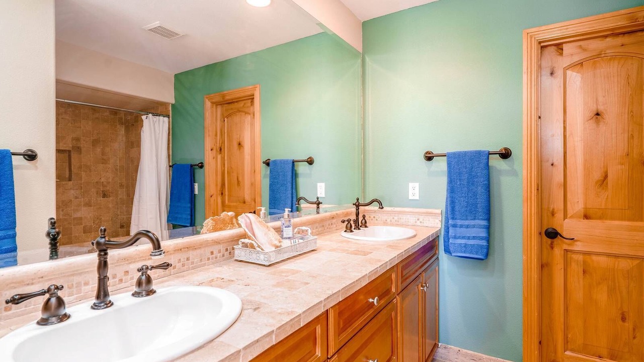 Photo of Bathroom in El Dorado Ranch