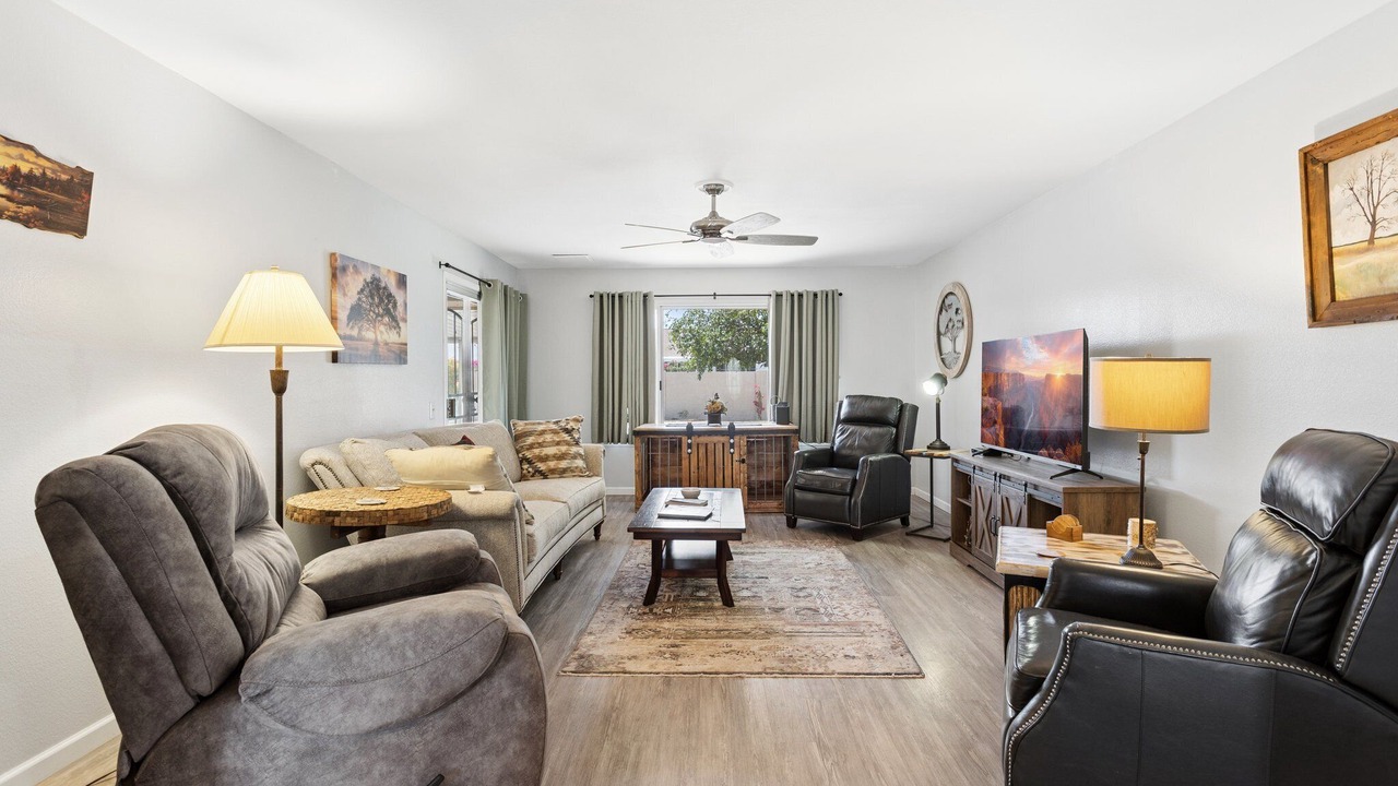 Photo of Livingroom in Sun City West