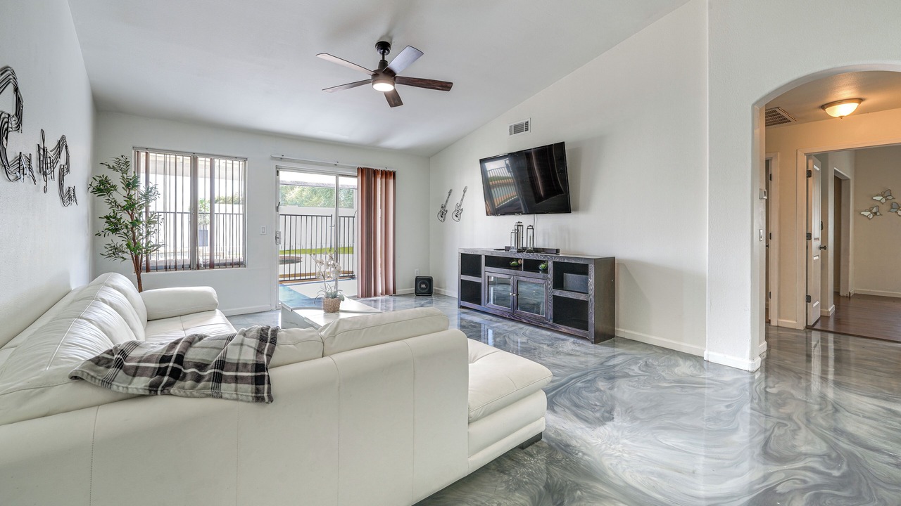 Photo of Livingroom in Maryvale
