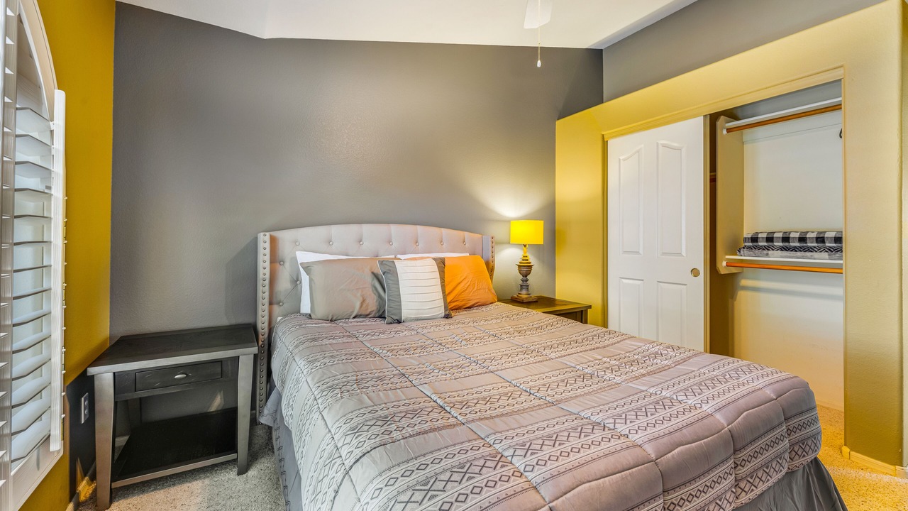 Photo of Bedroom in Palm Valley