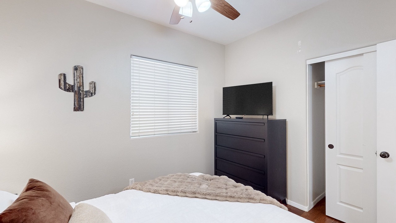 Photo of Bedroom in Gold Canyon