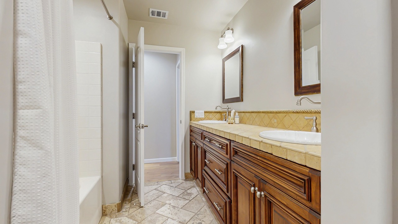 Photo of Bathroom in Starlight Estates