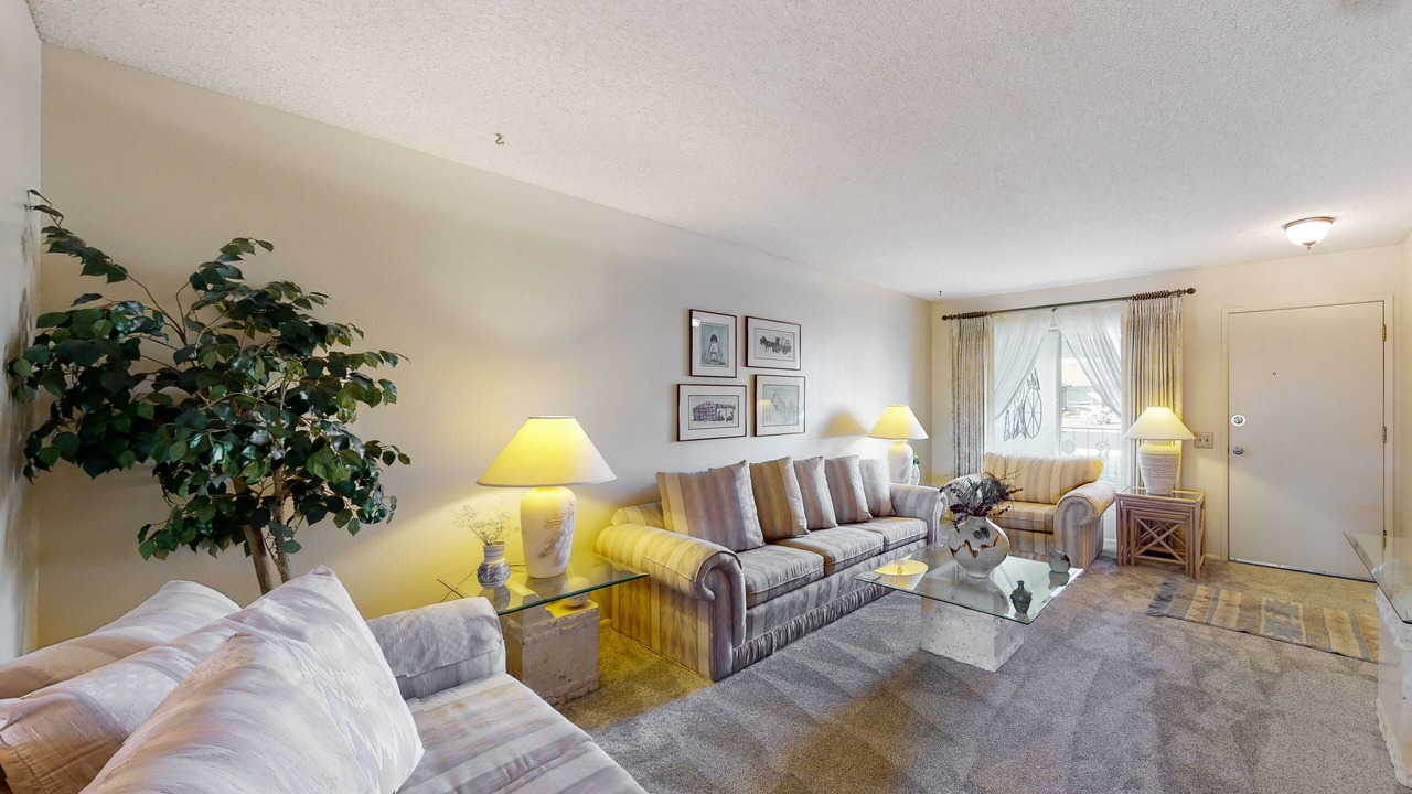 Photo of Livingroom in Sun City