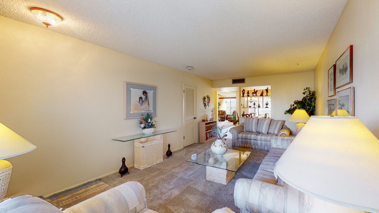 Photo of Livingroom in Sun City