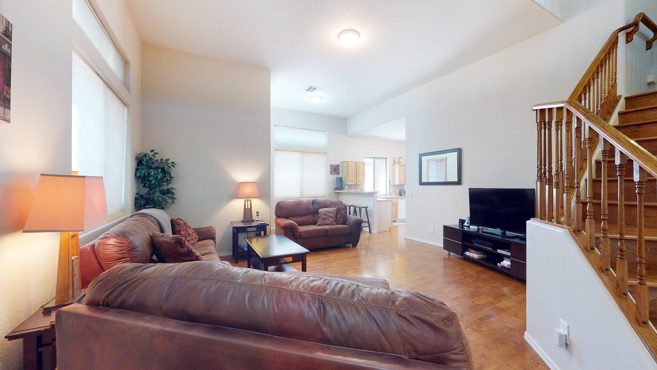 Photo of Livingroom in Palm Valley