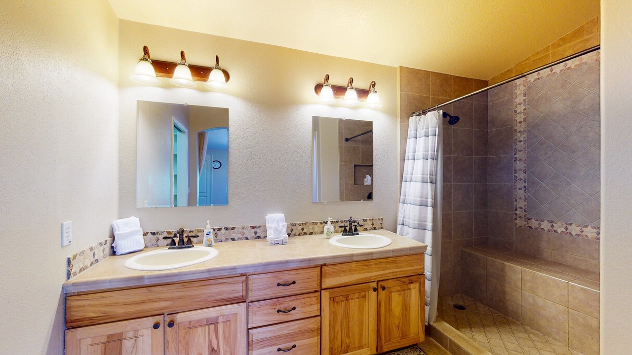 Photo of Bathroom in Palm Valley