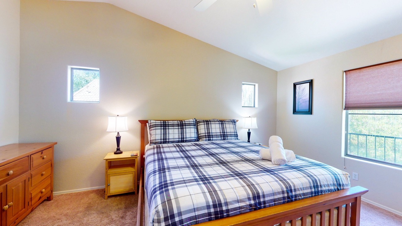 Photo of Bedroom in Palm Valley