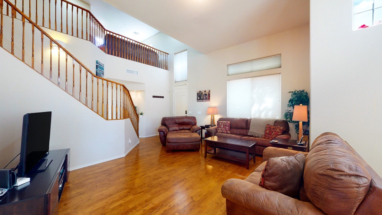 Photo of Livingroom in Palm Valley