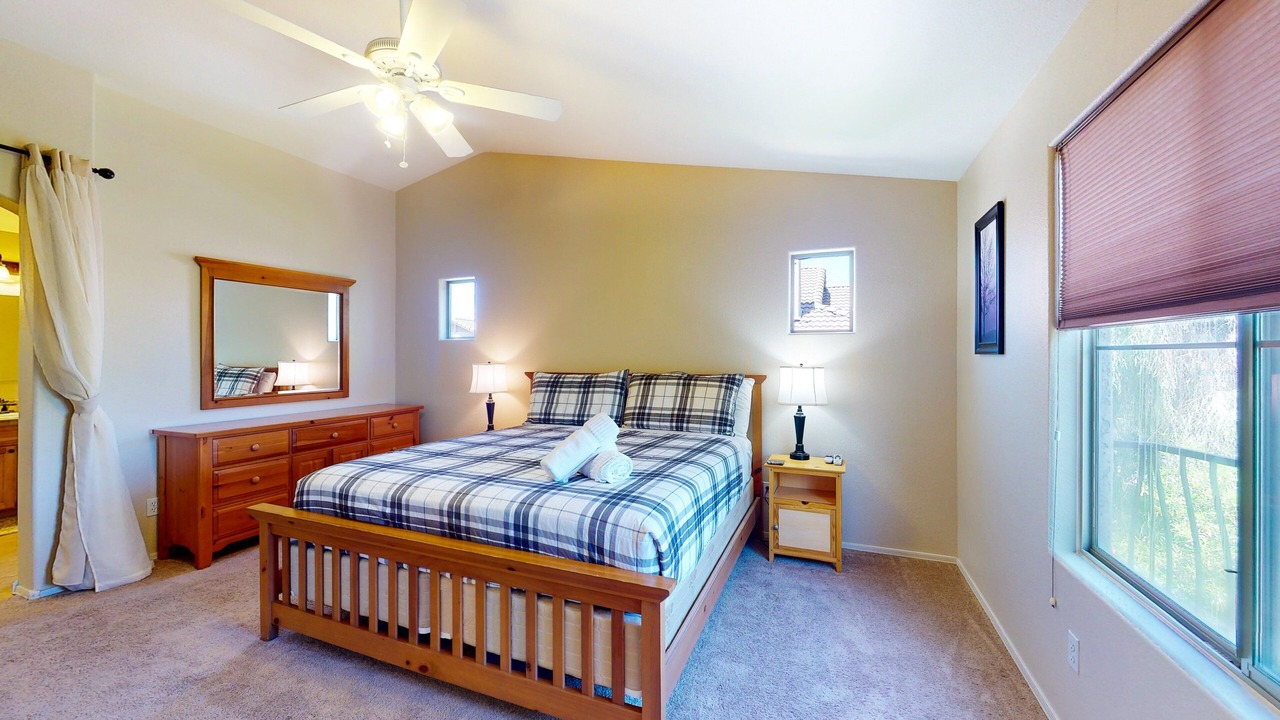 Photo of Bedroom in Palm Valley