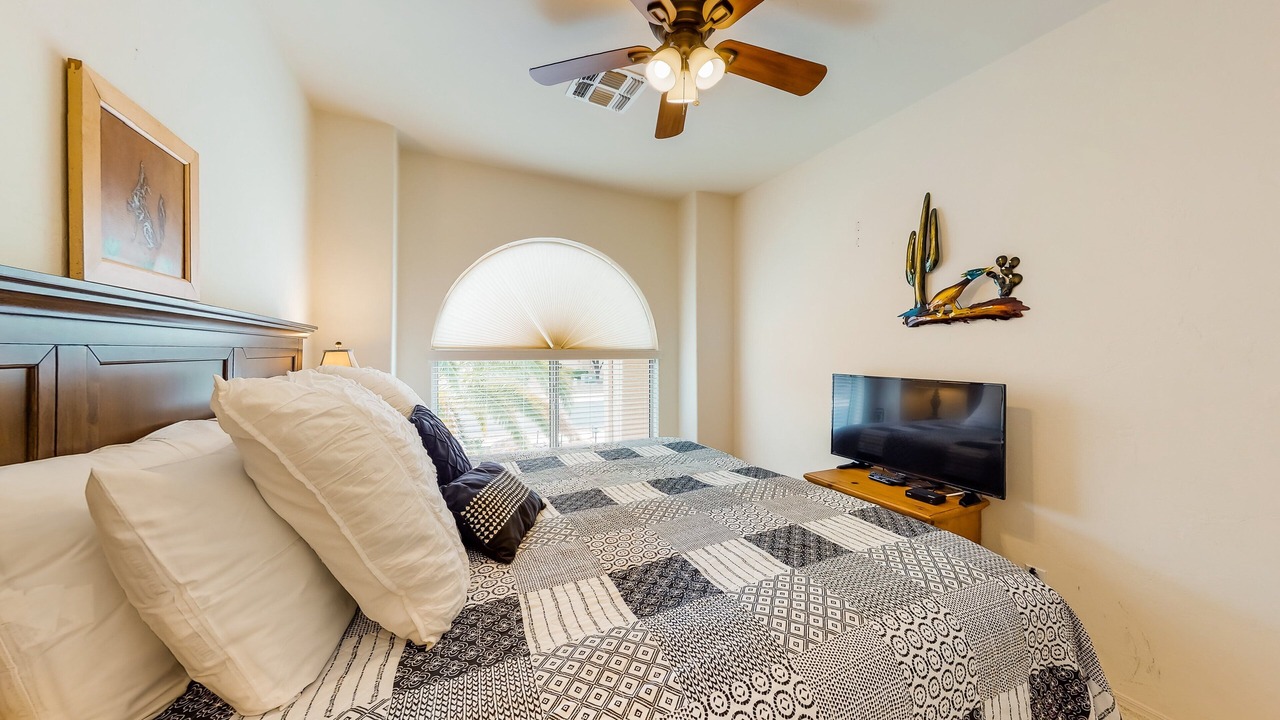 Photo of Bedroom in Oro Valley