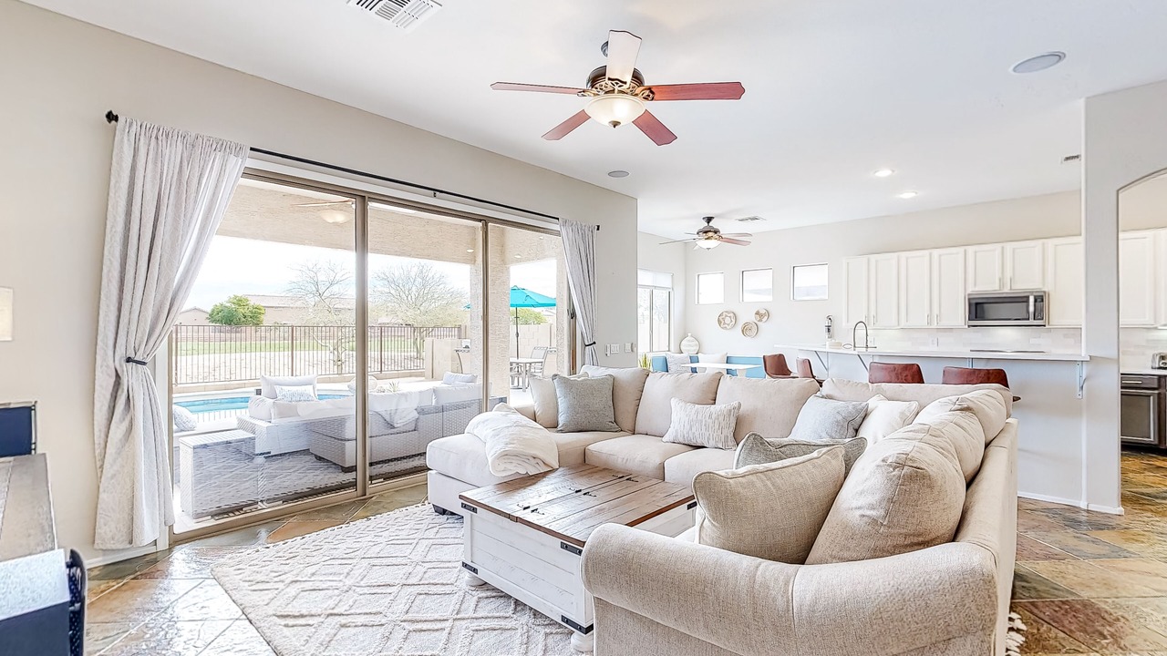Photo of Livingroom in Laveen Village