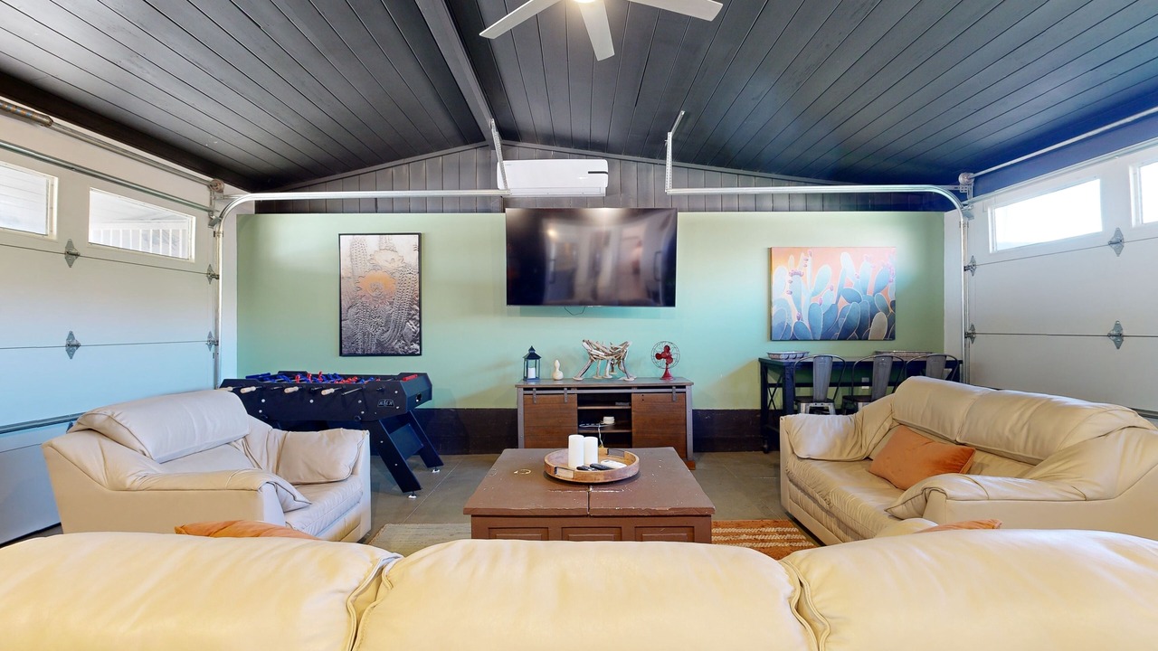 Photo of Livingroom in Desert Hot Springs