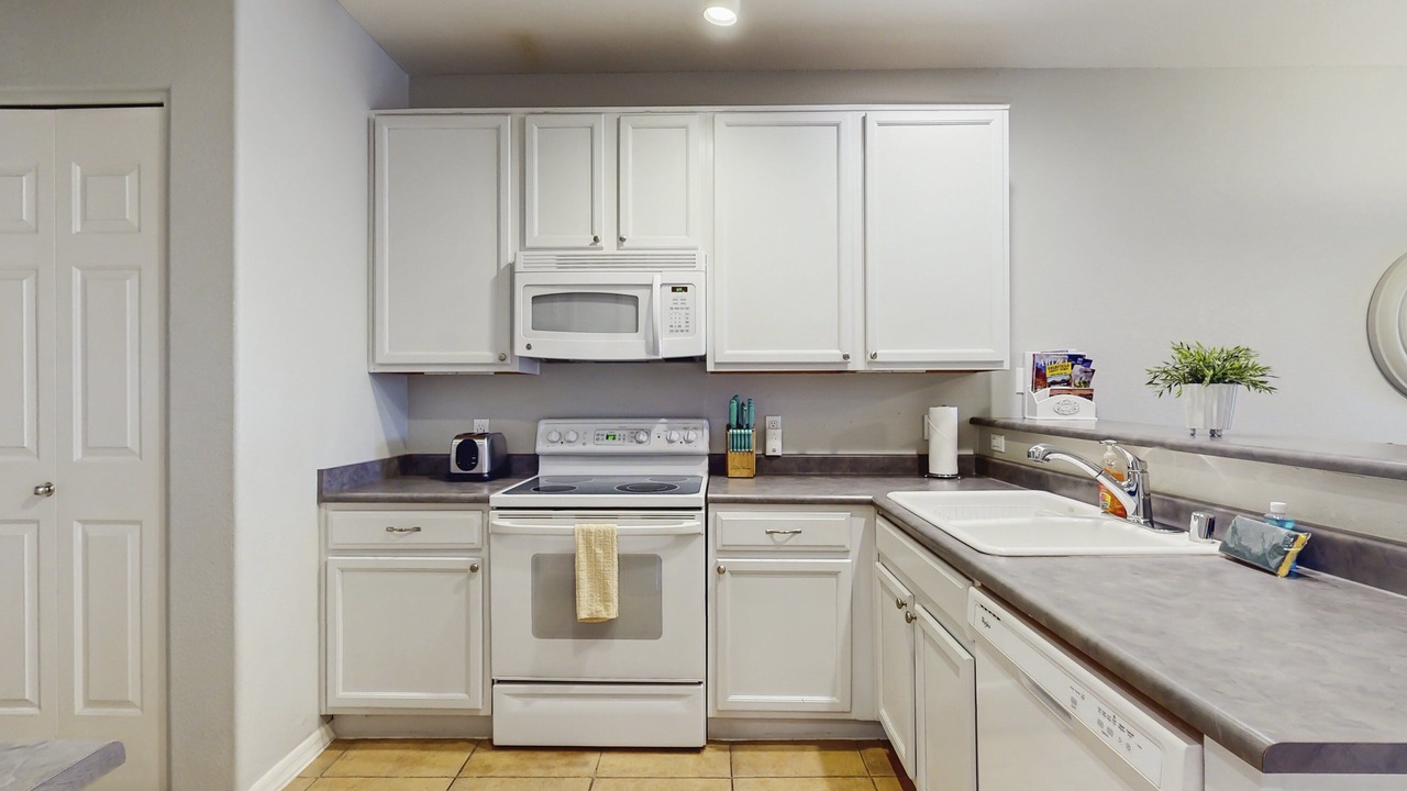Photo of Kitchen in Superstition Lakes