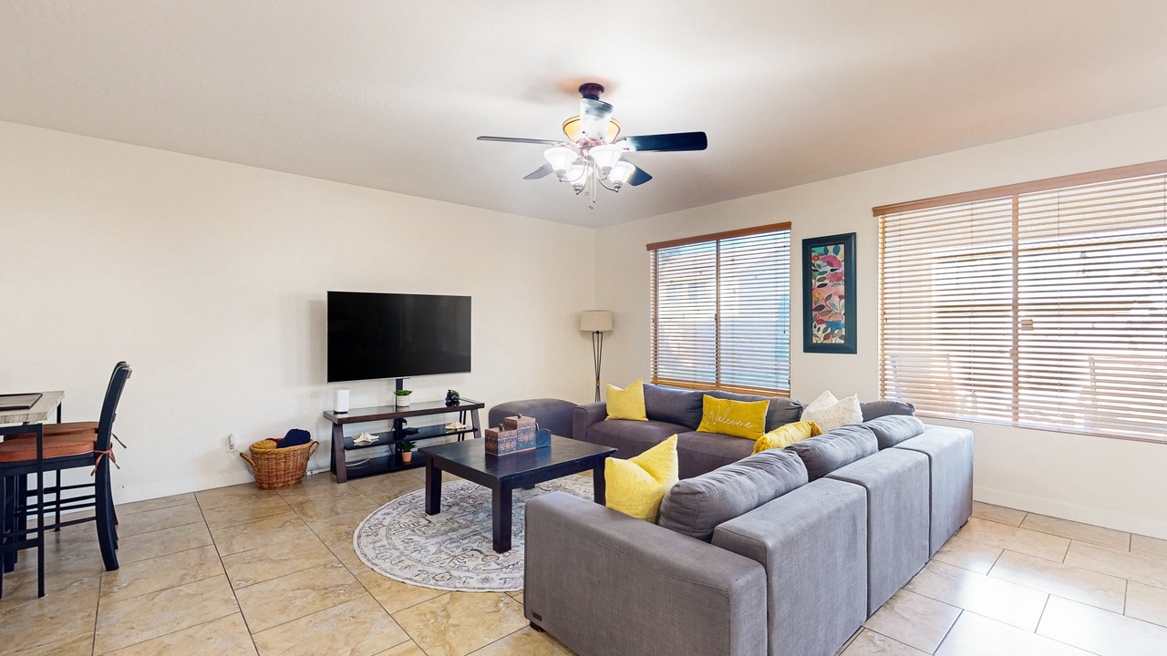 Photo of Livingroom in Laveen Village