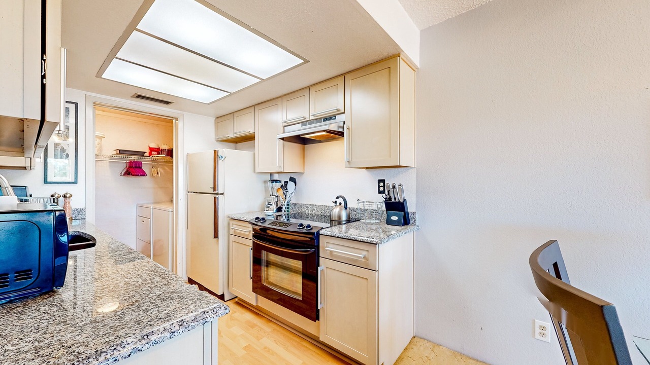 Photo of Kitchen in Desert Shores