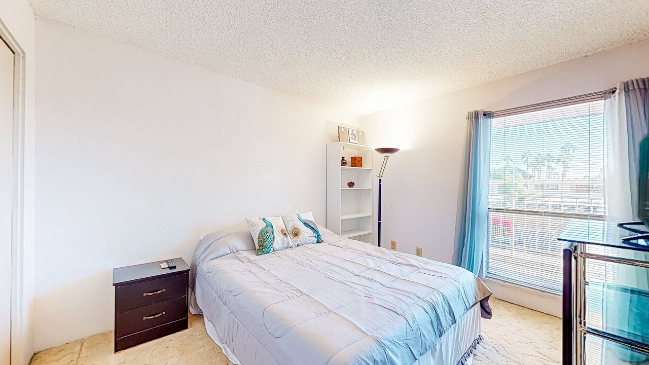 Photo of Bedroom in Desert Shores