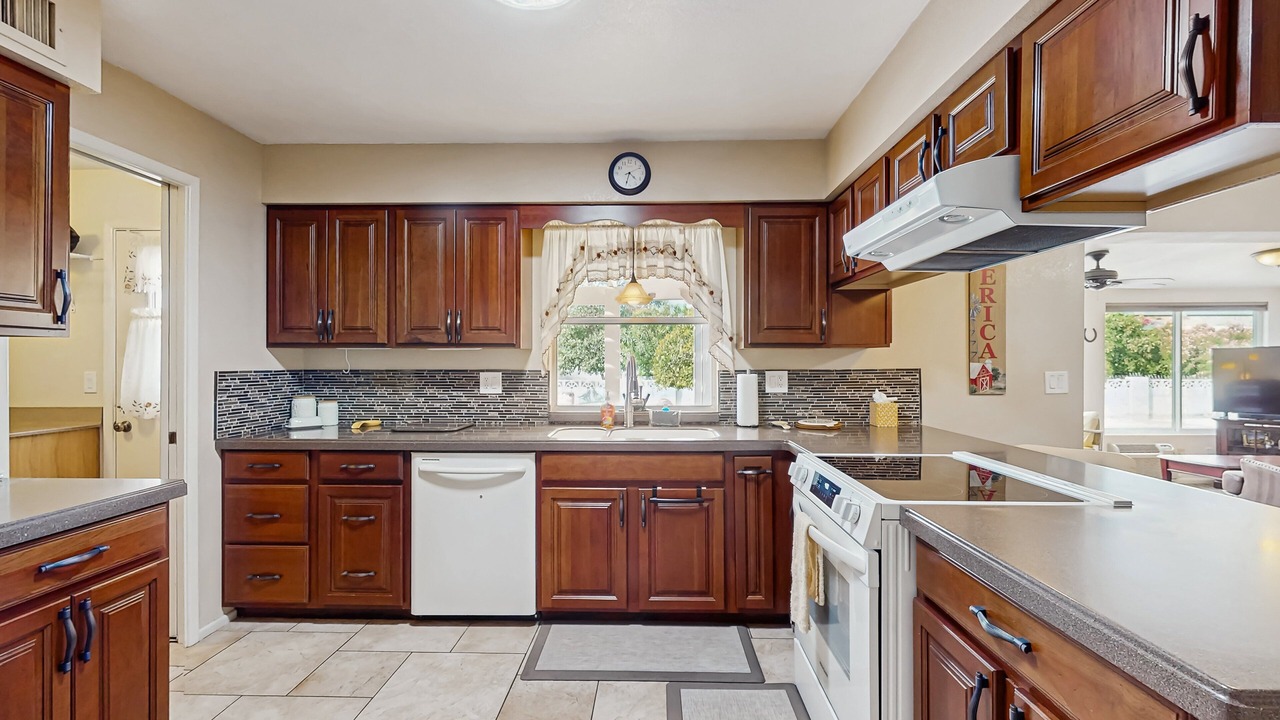 Photo of Kitchen in Sunland Village