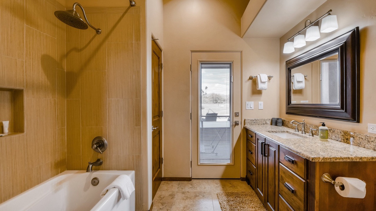 Photo of Bathroom in Oro Valley