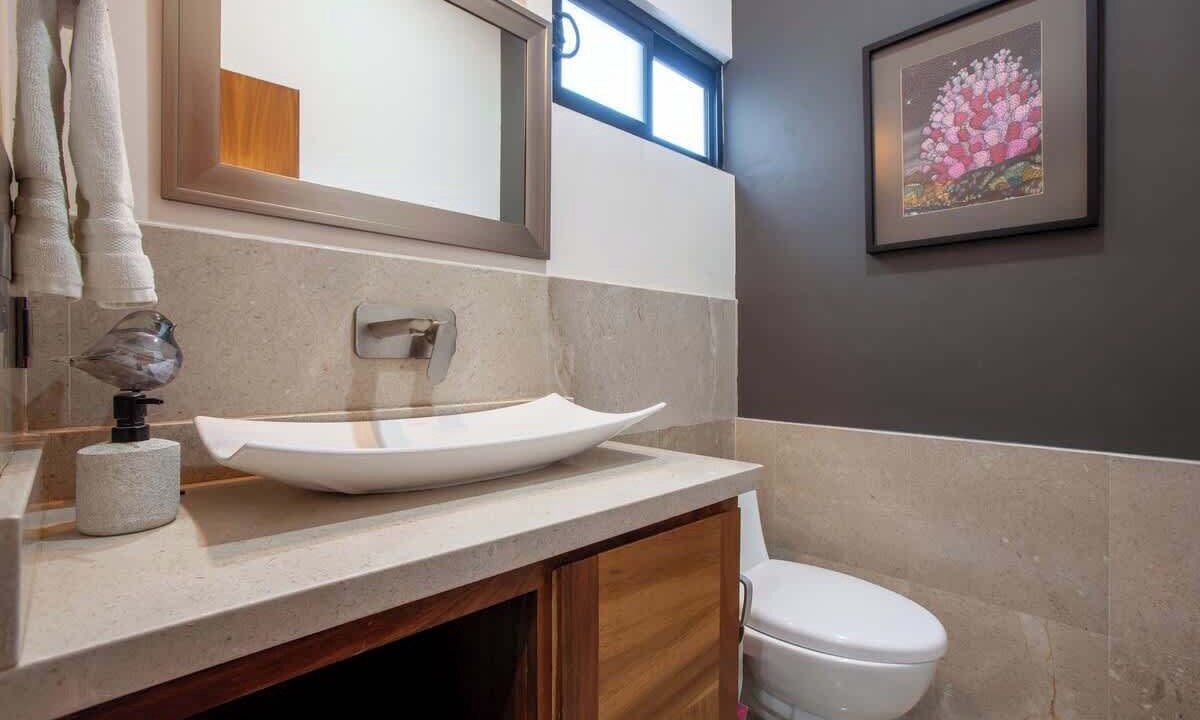 Photo of Bathroom in Colina del Sol