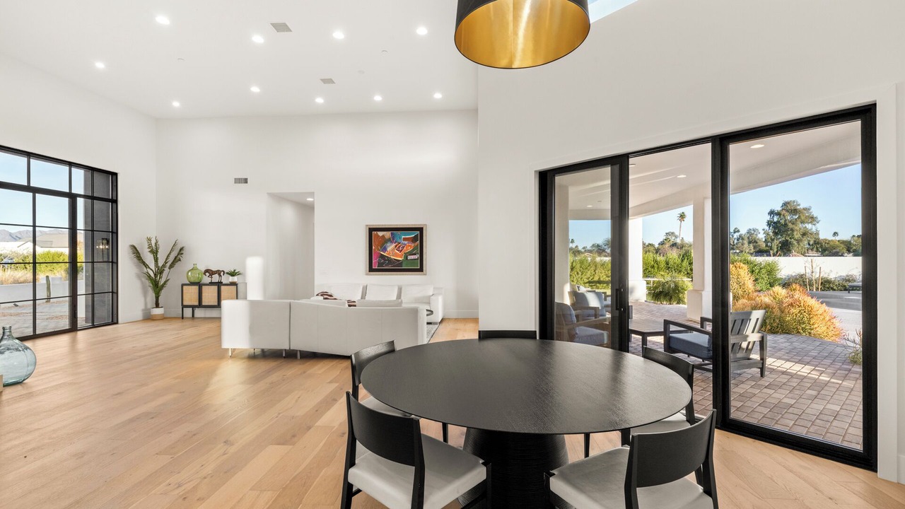 Photo of Bedroom in Central Scottsdale
