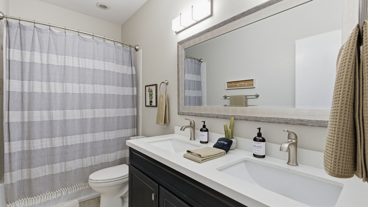 Photo of Bathroom in Avondale