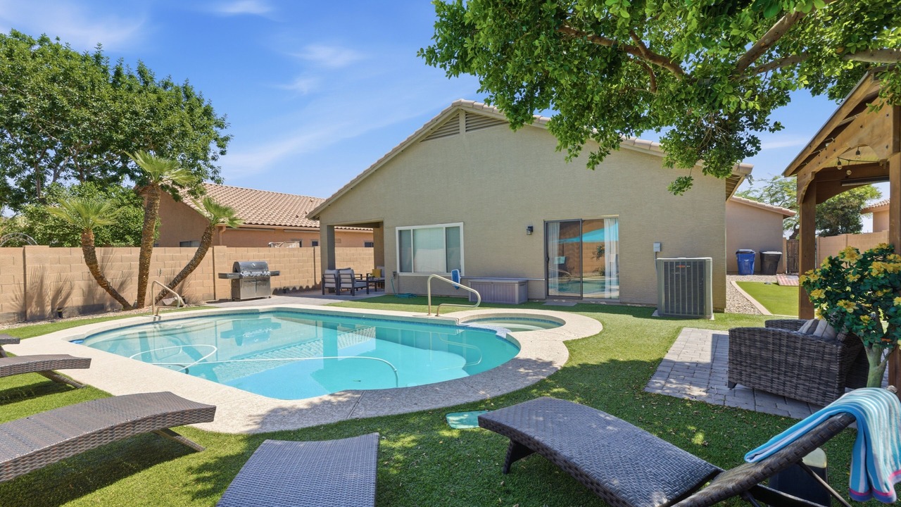 Photo of Outdoor in Avondale