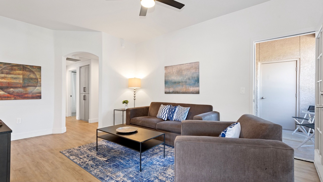 Photo of Livingroom in Kierland