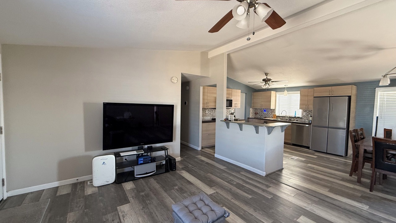 Photo of Livingroom in Foothills