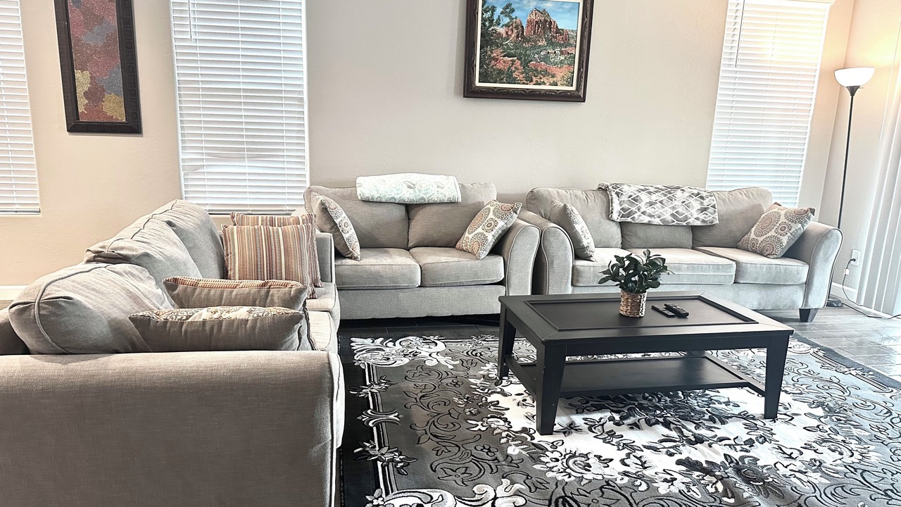 Photo of Livingroom in Laveen Village