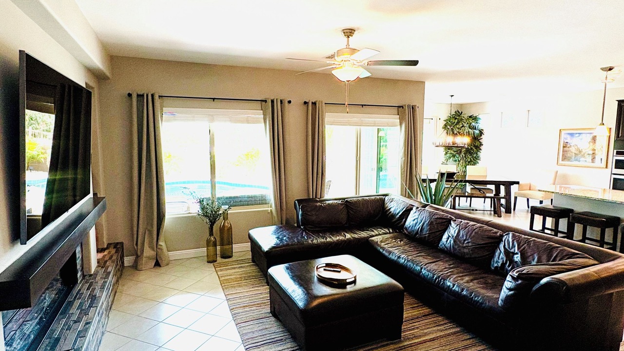 Photo of Livingroom in Anthem at Merrill Ranch