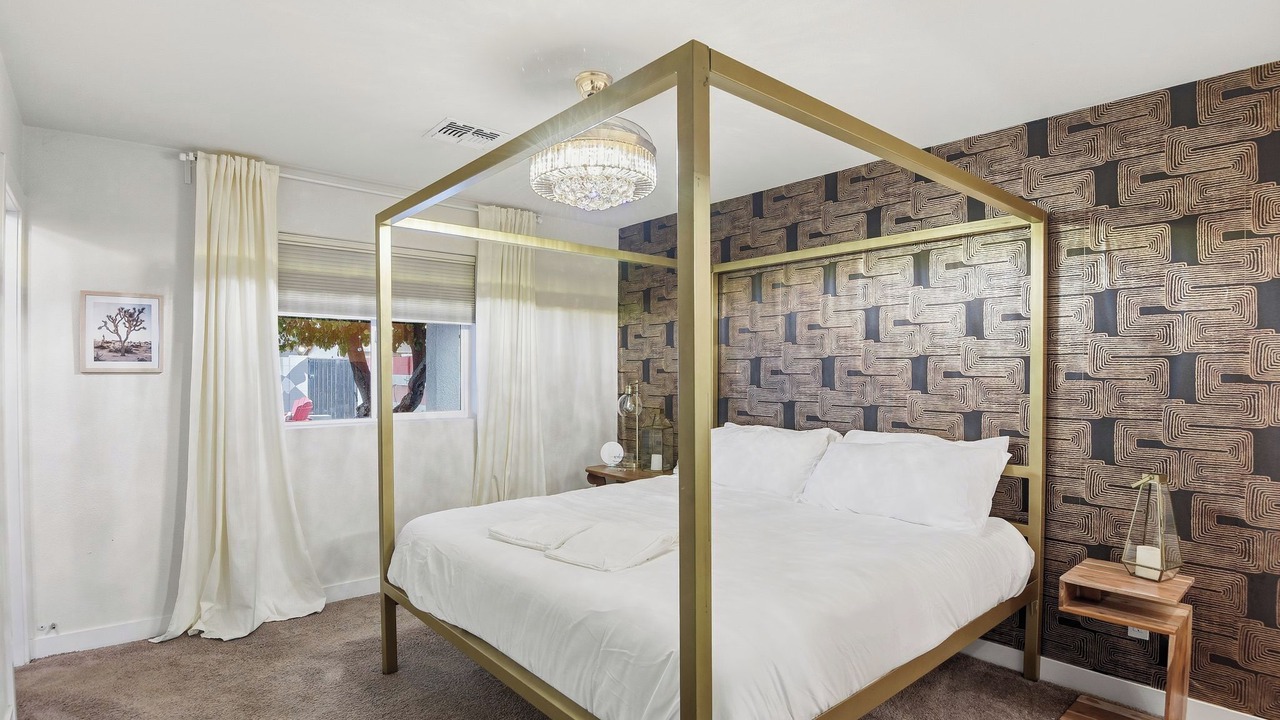 Photo of Bedroom in Cox Heights