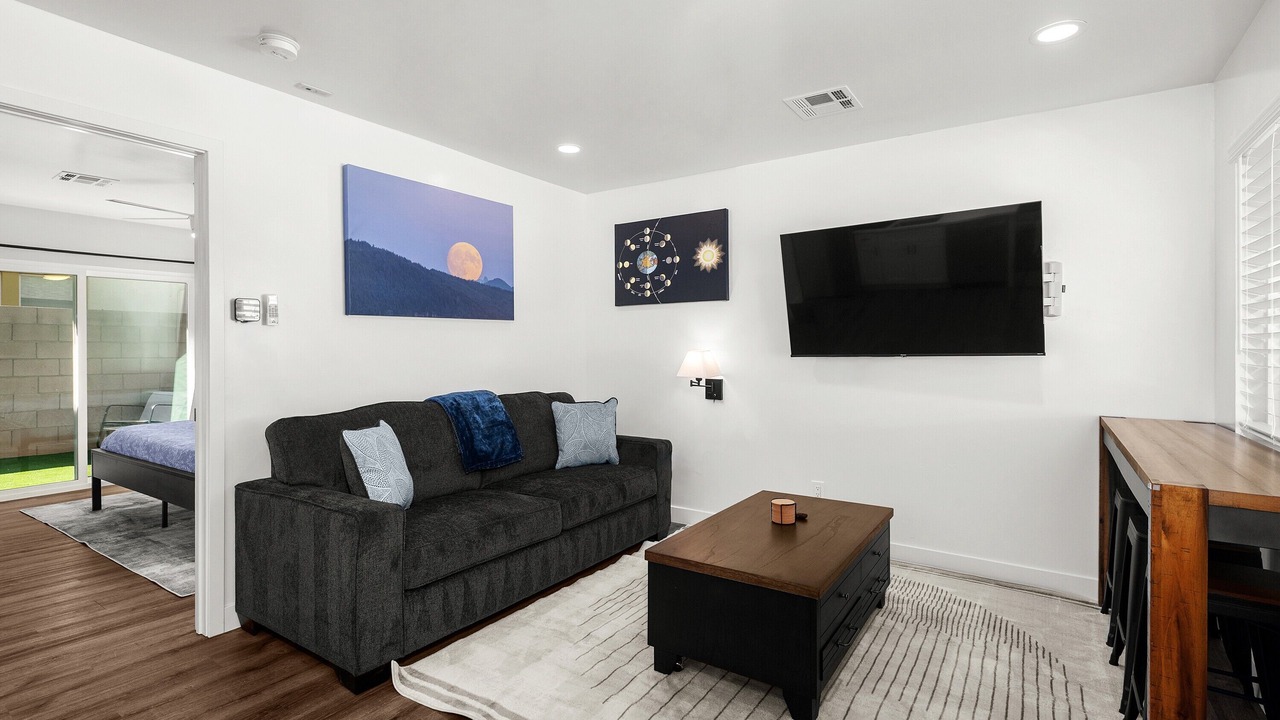 Photo of Livingroom in Garfield