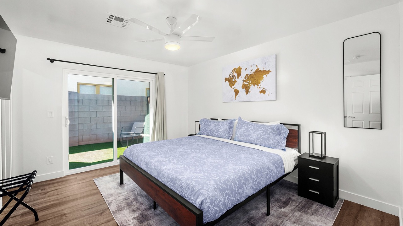 Photo of Bedroom in Garfield