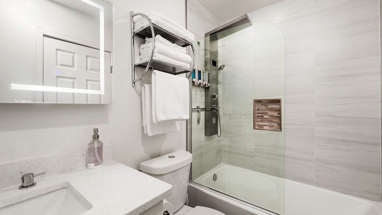 Photo of Bathroom in Garfield