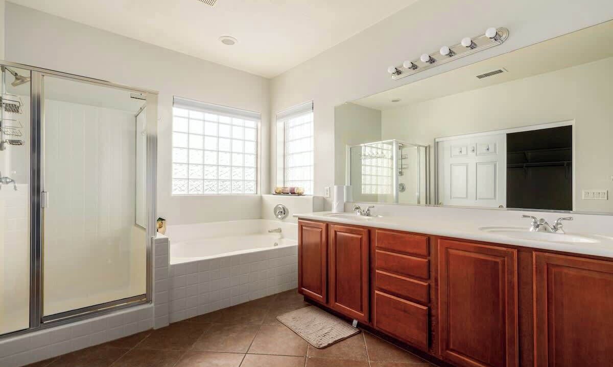 Photo of Bathroom in River Walk Villages