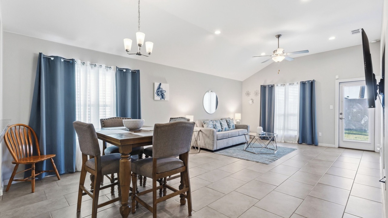 Photo of Livingroom in Mission