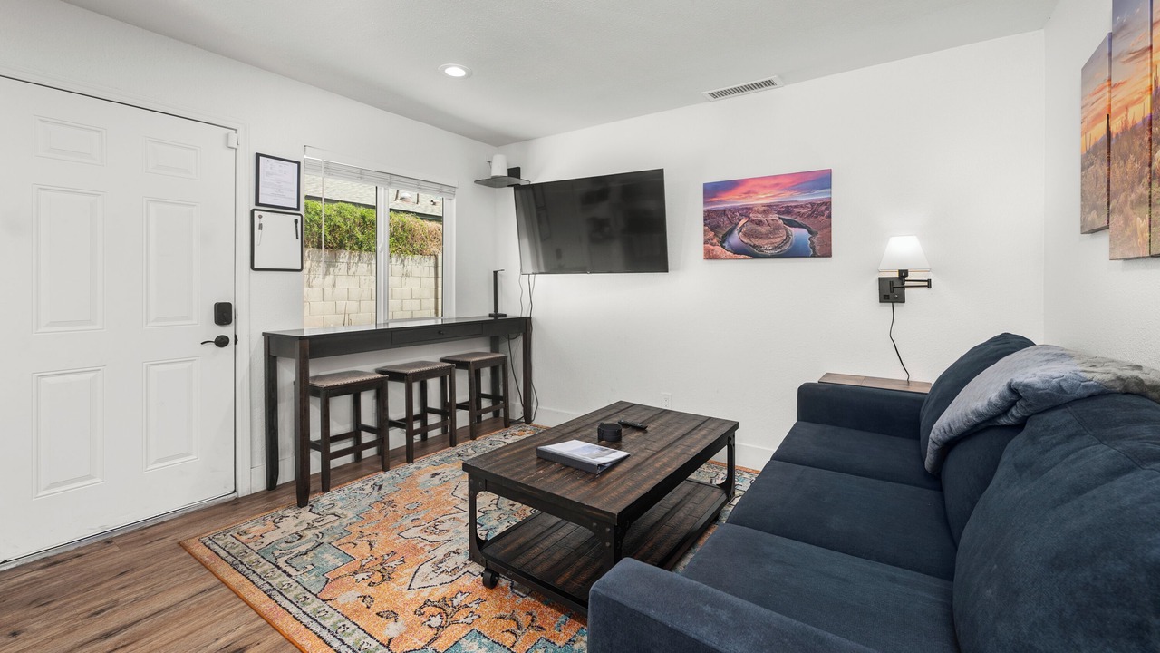 Photo of Livingroom in Garfield