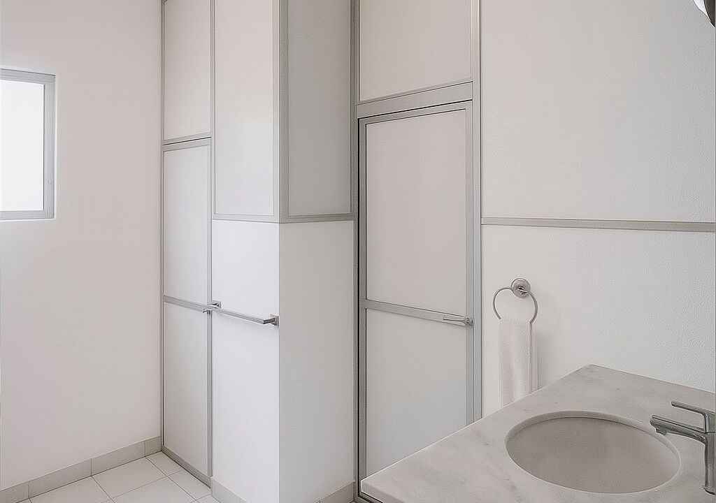 Photo of Bathroom in Club Santiago