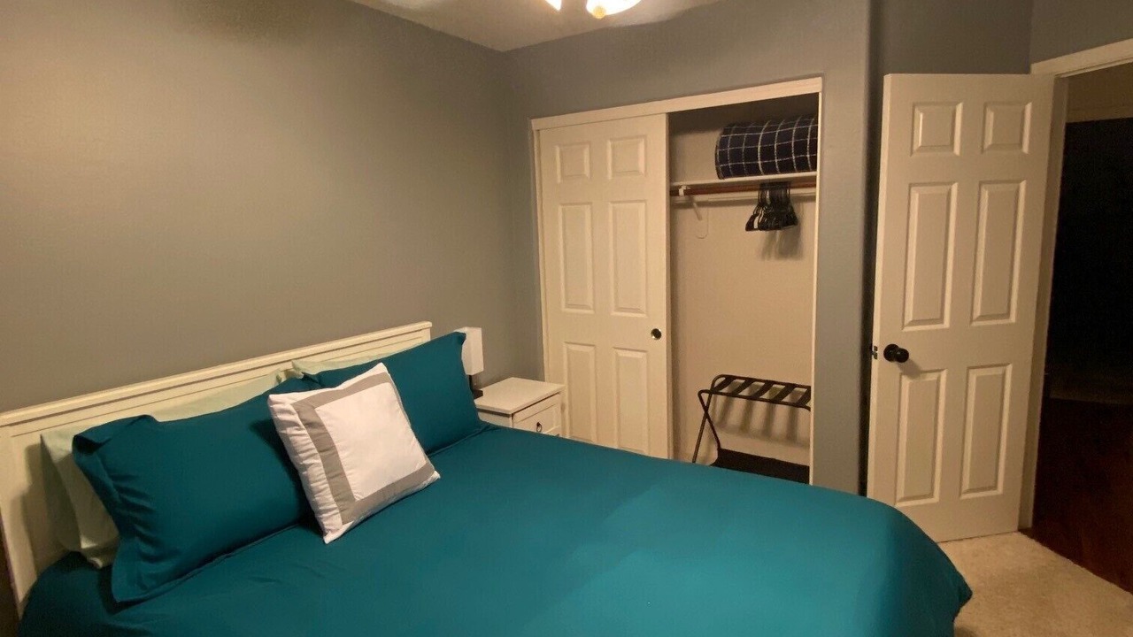 Photo of Bedroom in Western Meadows