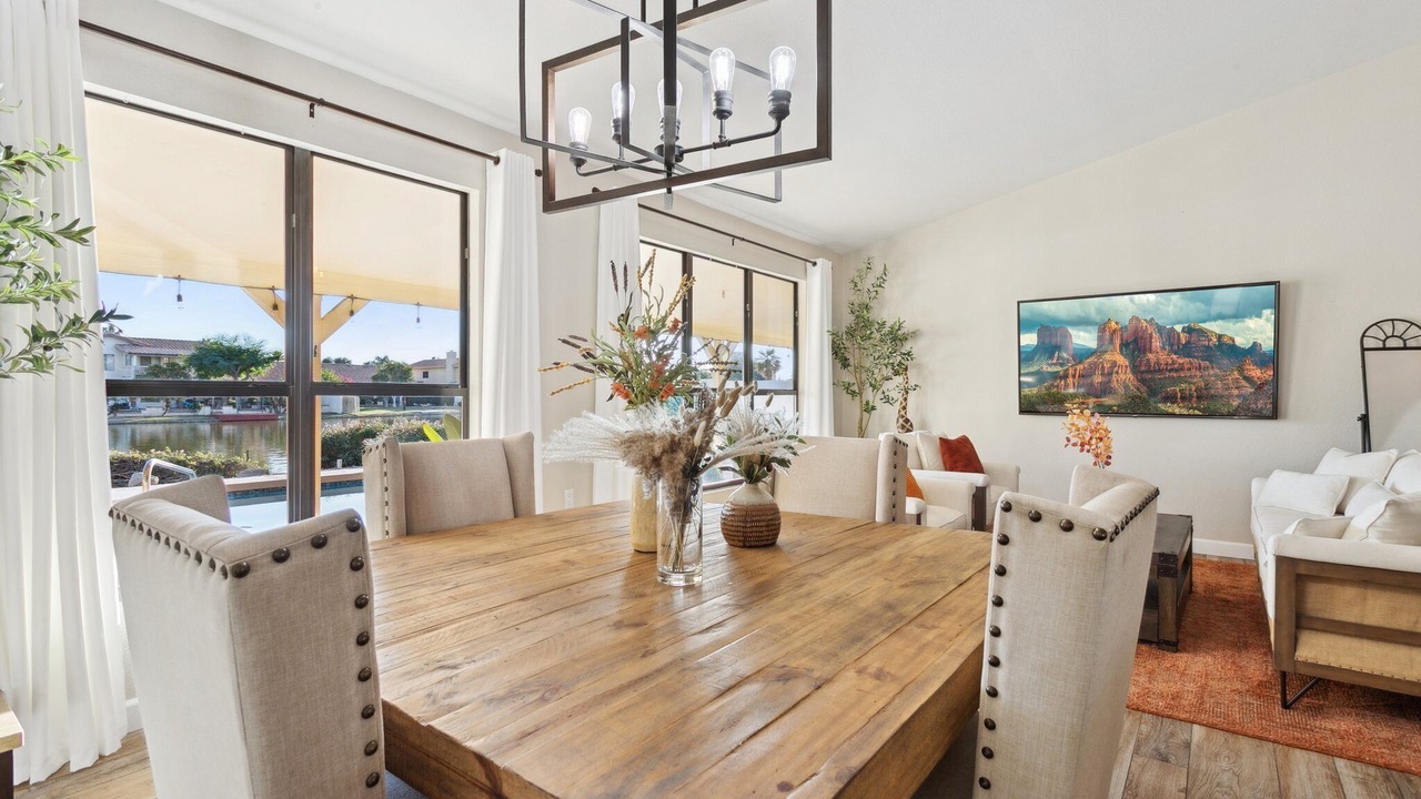 Photo of Bedroom in Garden Lakes