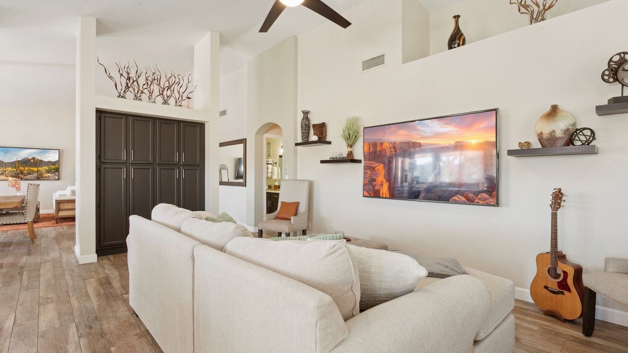 Photo of Bedroom in Garden Lakes