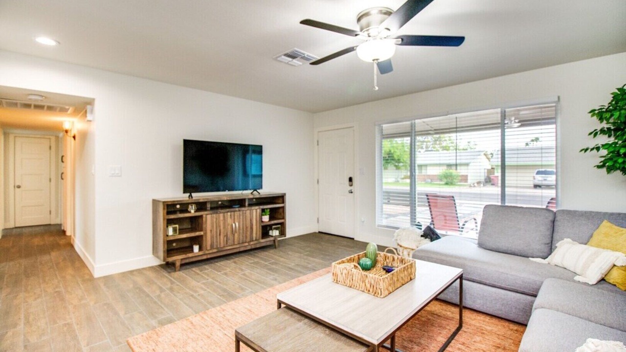 Photo of Livingroom in Cox Heights