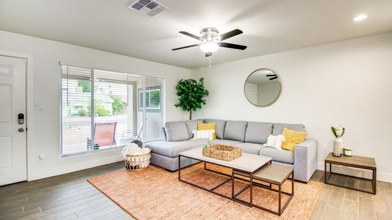 Photo of Livingroom in Cox Heights