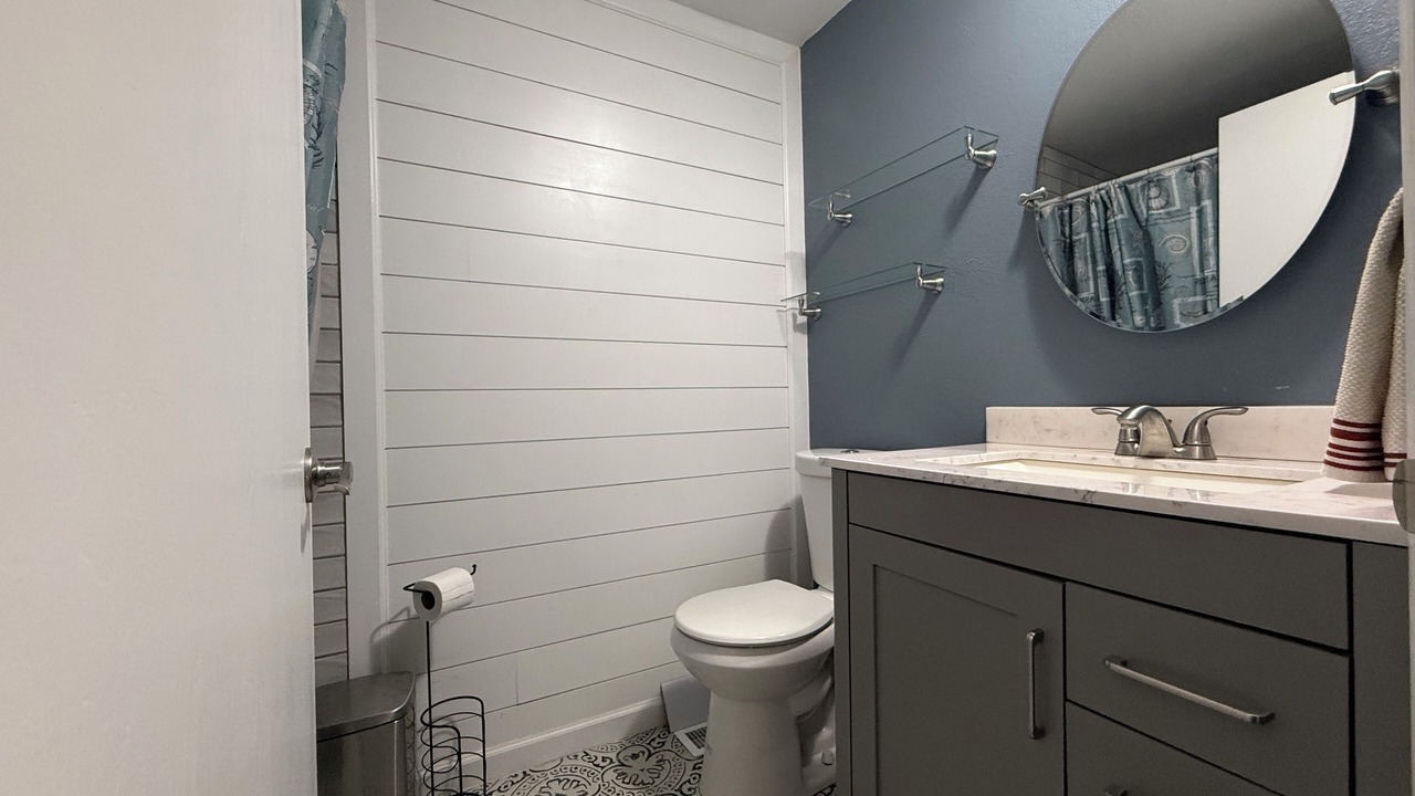 Photo of Bathroom in Foothills