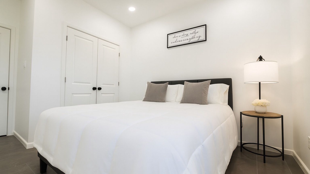 Photo of Bedroom in Edinburg