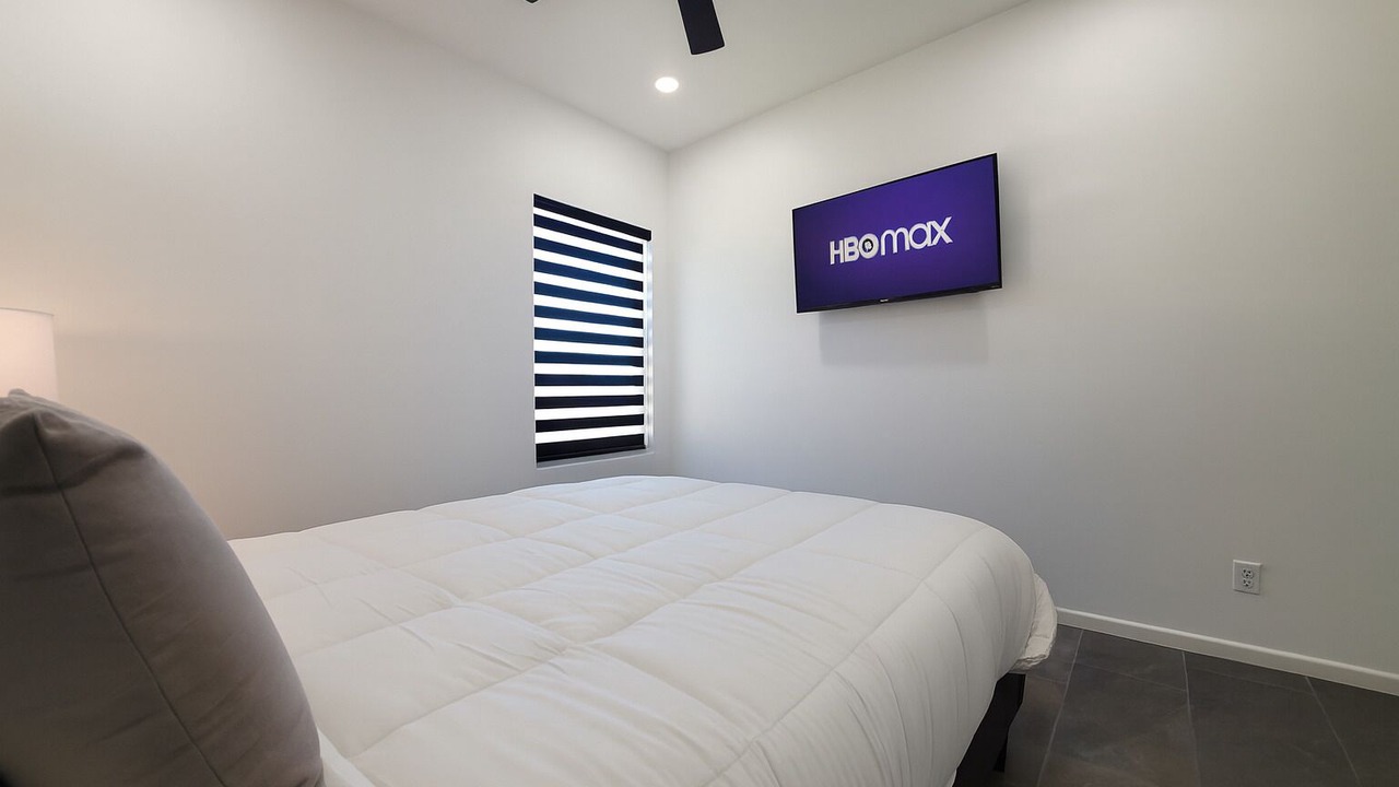 Photo of Bedroom in Edinburg