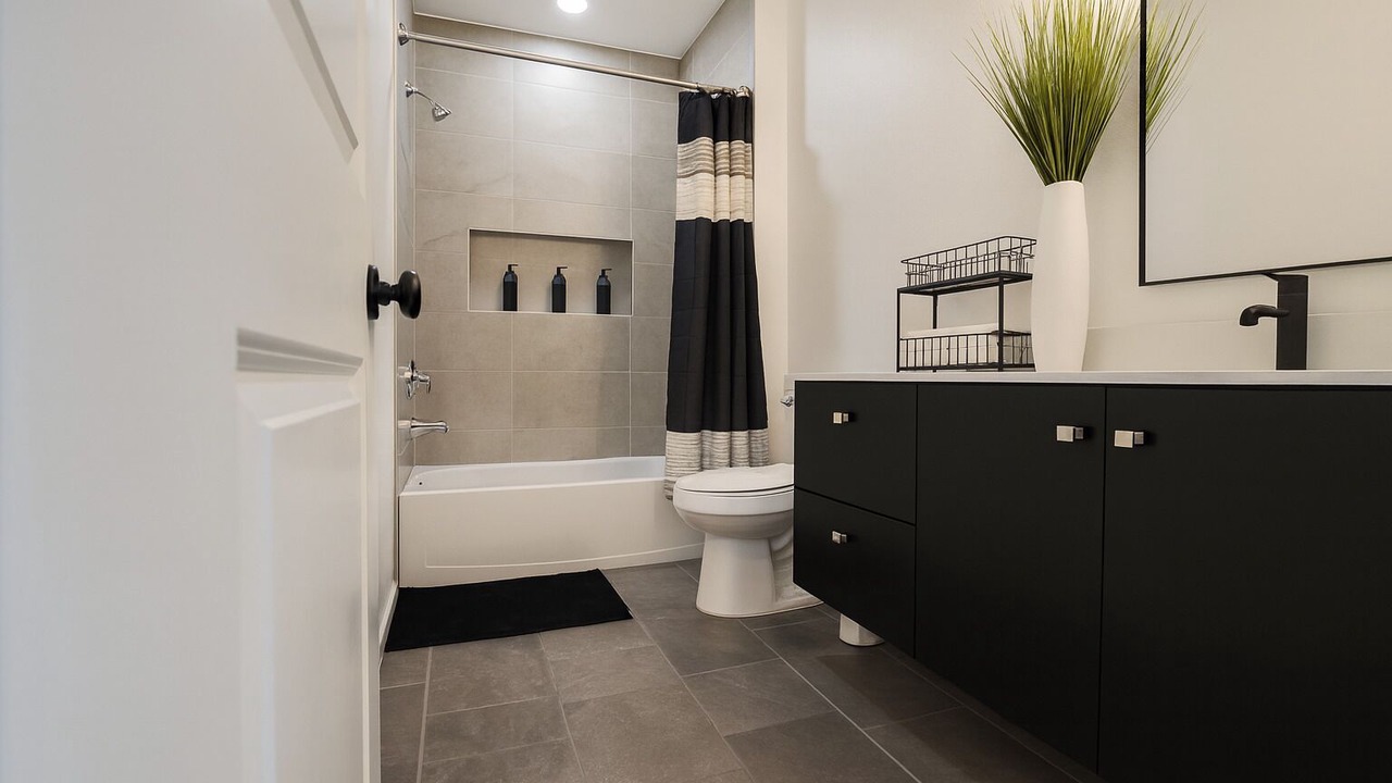 Photo of Bathroom in Edinburg