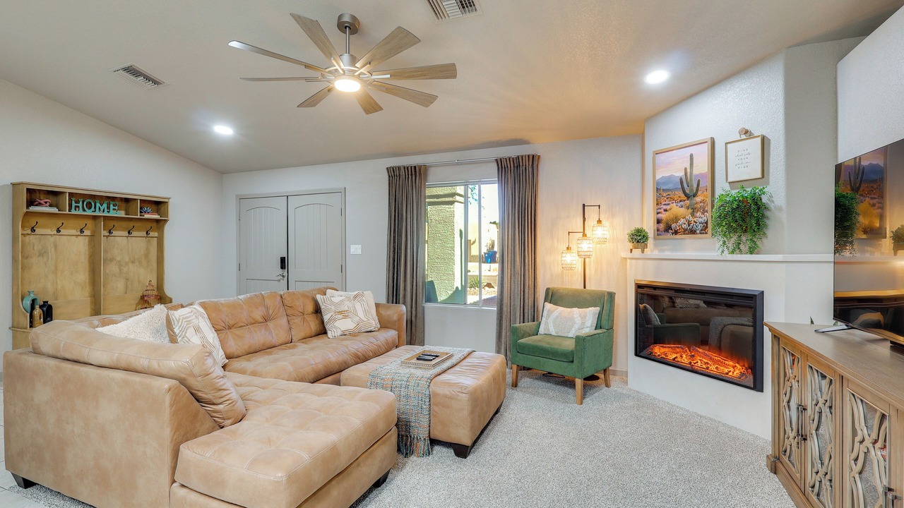 Photo of Livingroom in Mesa Del Sol
