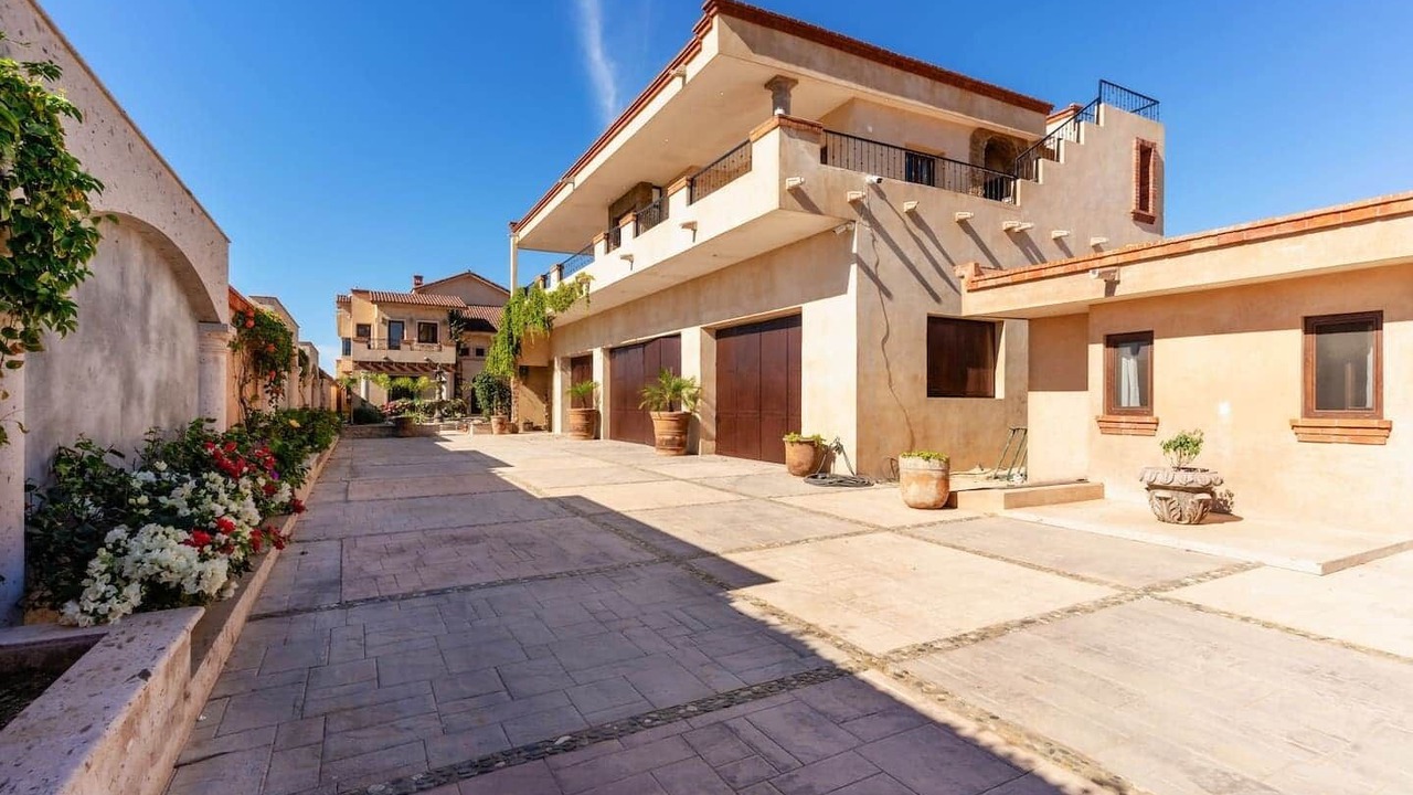Photo of Outdoor in Cerritos